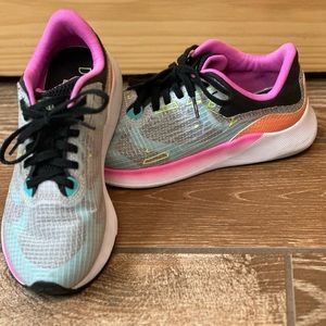 New Balance ladies running shoe 7 1/2